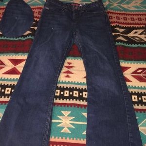 Woman’s cinch trouser jeans